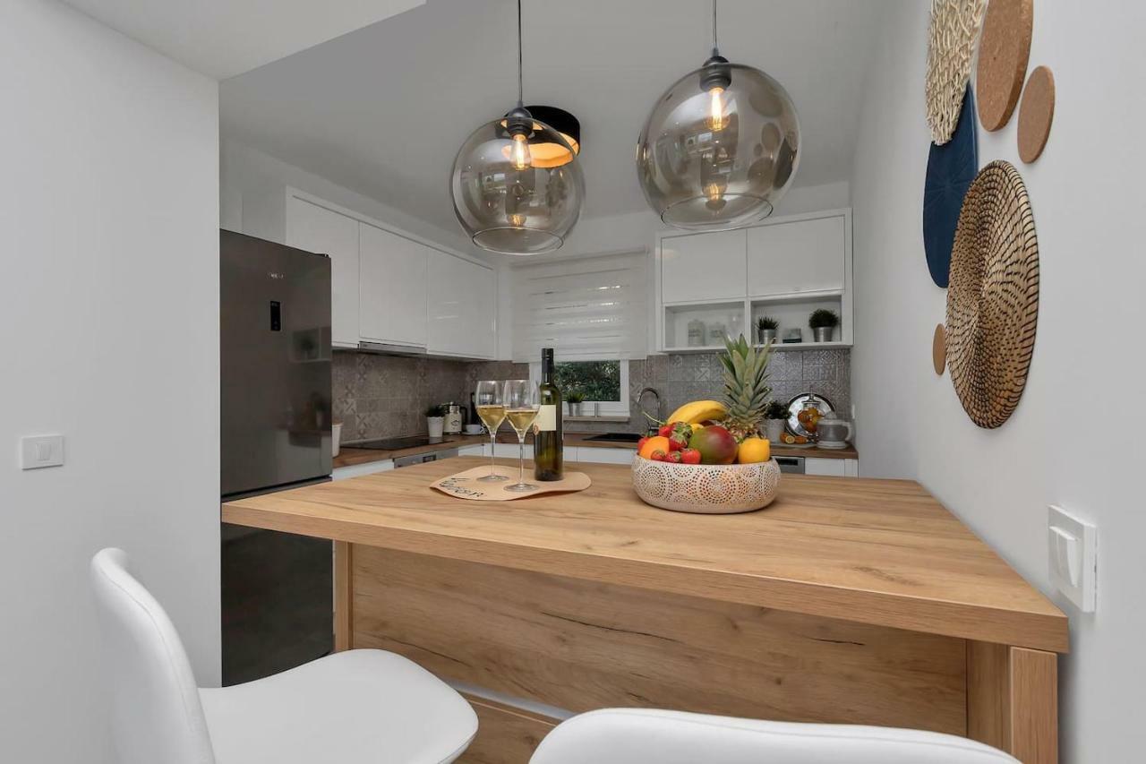 Charming Apartment Tissa With Sea View Μακάρσκα Εξωτερικό φωτογραφία